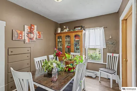 Dining - 17705 SW 25th St, Martell, NE 68404 photo 1 of 2