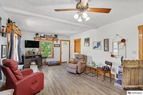 Living - 17705 SW 25th St, Martell, NE 68404 photo 2 of 2