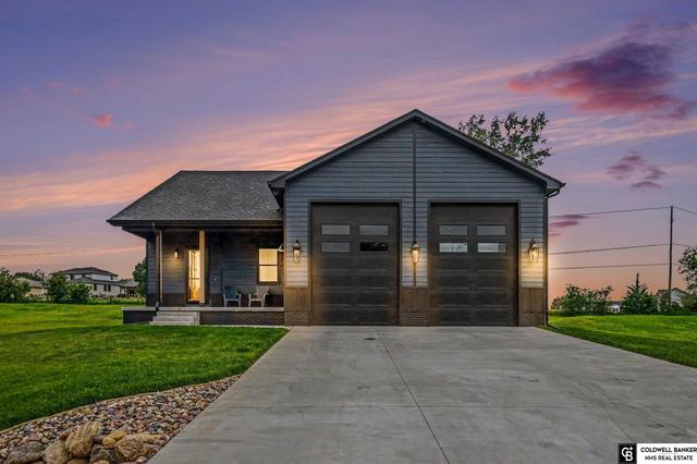 1929 Beaver Lake Blvd, Plattsmouth, NE 68048