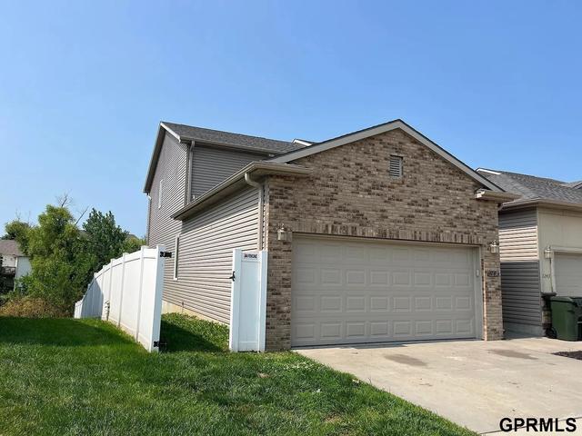 1247 Turtle Creek Rd, Lincoln, NE 68521
