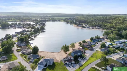 2702 Annabelle Dr, Bellevue, NE 68123