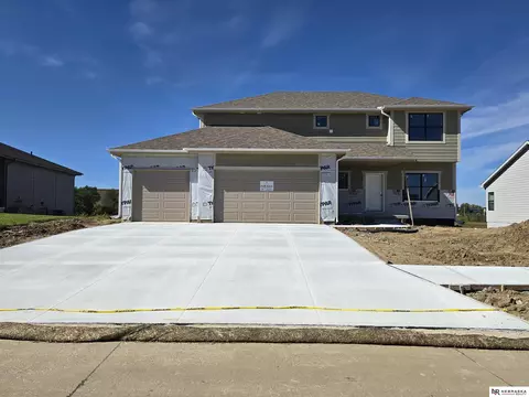 11306 N 173 St, Bennington, NE 68007
