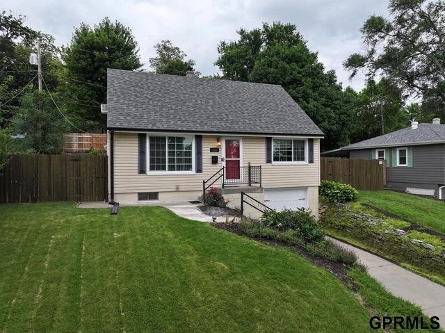 715 S 68th Ave, Omaha, NE 68106