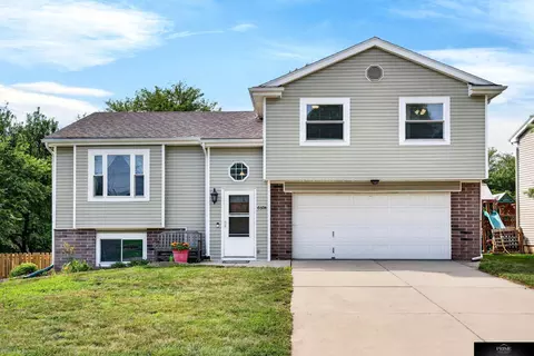 6604 N 116 Cir, Omaha, NE 68164