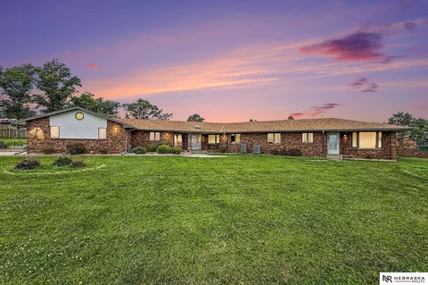 6100 W Waverly Rd, Raymond, NE 68428