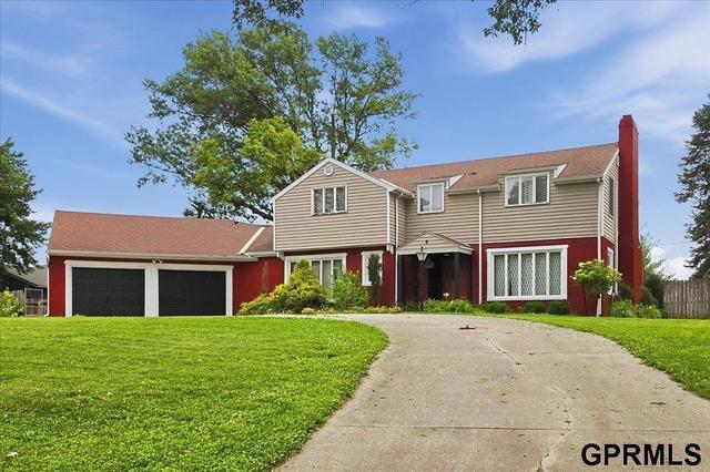 8 Mayridge Dr, Shenandoah, IA 51601