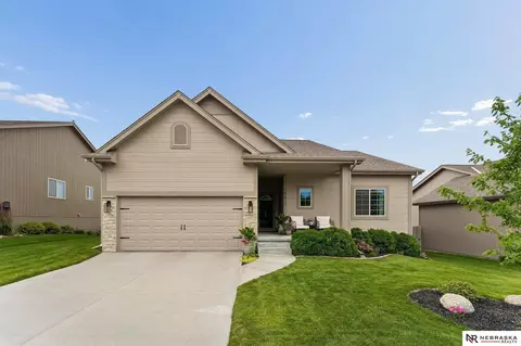 18817 Briar St, Omaha, NE 68136