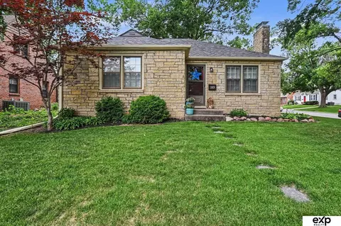 3301 S 17th St, Lincoln, NE 68502