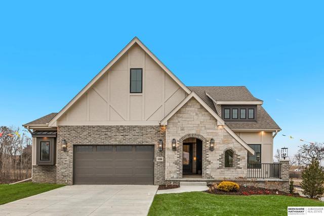 10306 Shepard St, Papillion, NE 68046