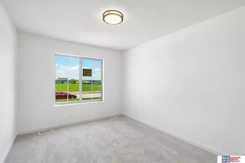 Bedroom - 9101 Castle Pine Dr, Lincoln, NE 68516 photo 1 of 10