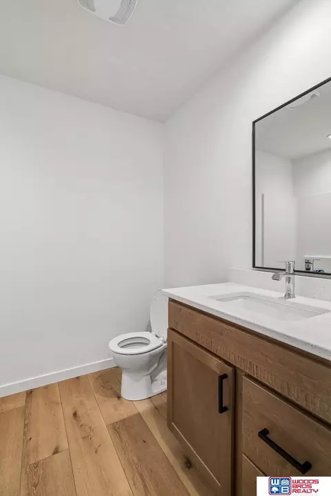 Bath - 9101 Castle Pine Dr, Lincoln, NE 68516 photo 1 of 4