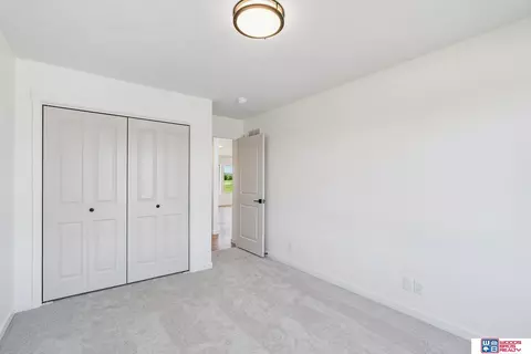 Bedroom - 9101 Castle Pine Dr, Lincoln, NE 68516 photo 2 of 10
