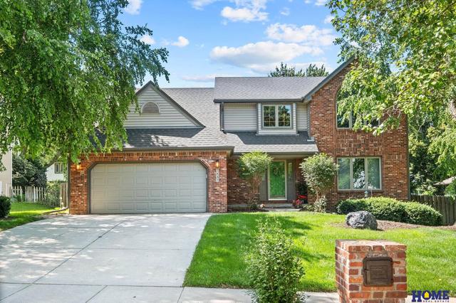 7437 Grand Oaks Dr, Lincoln, NE 68516