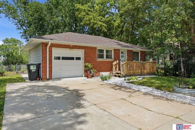 6234 Leighton Ave, Lincoln, NE 68507