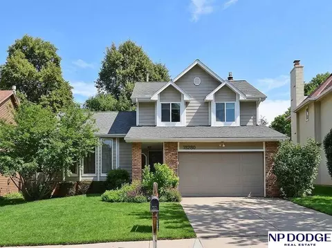 15280 Pepperwood Dr, Omaha, NE 68154