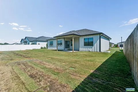 Exterior - 3009 Bertram St, Roca, NE 68430 photo 2 of 7