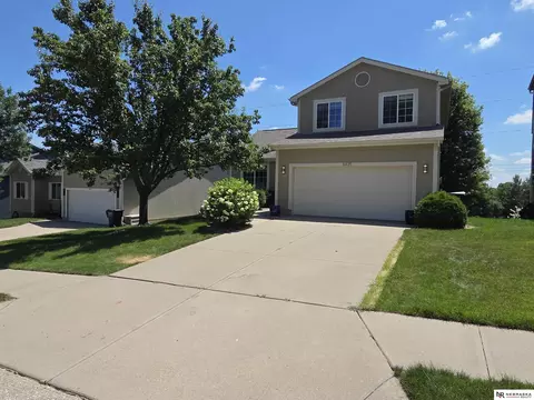 6435 N 149 St, Omaha, NE 68116