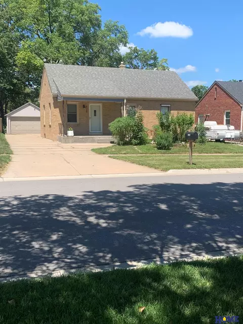 6340 Leighton Ave, Lincoln, NE 68507