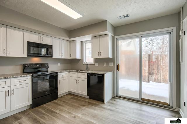 4608 Adams St, Lincoln, NE 68504