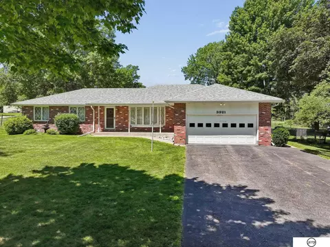 3921 S Folsom St, Lincoln, NE 68522