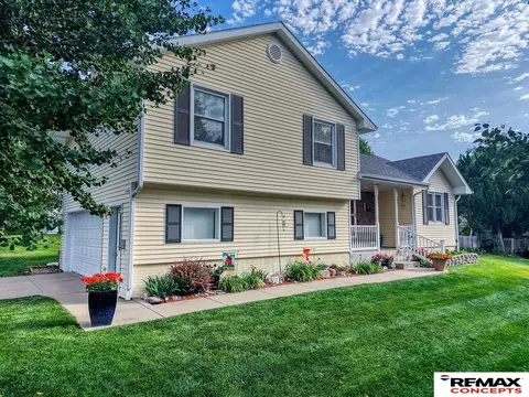 720 W Chadderton Dr, Lincoln, NE 68521