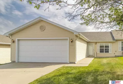 5540 Enterprise Dr, Lincoln, NE 68521