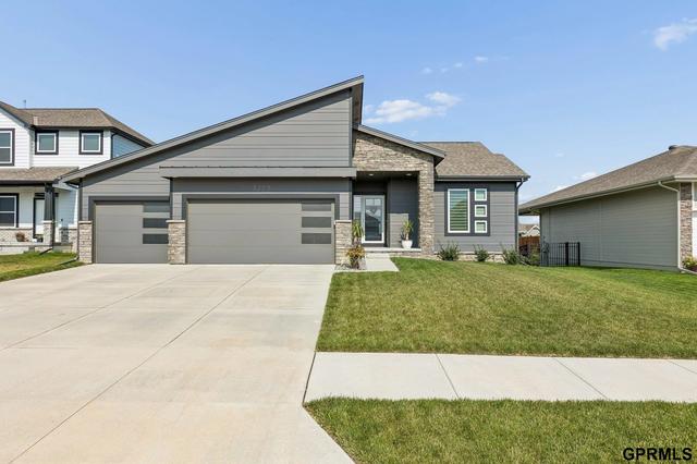 5113 N 209th Ave, Elkhorn, NE 68022