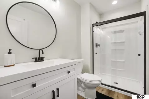 Bath - 17022 Centennial Rd, Omaha, NE 68136 photo 3 of 3