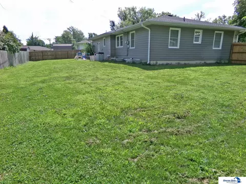 1718 Jefferson St, Beatrice, NE 68310 photo 6