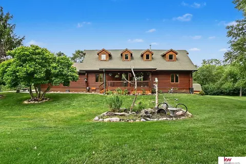 8306 S 235 St, Gretna, NE 68028