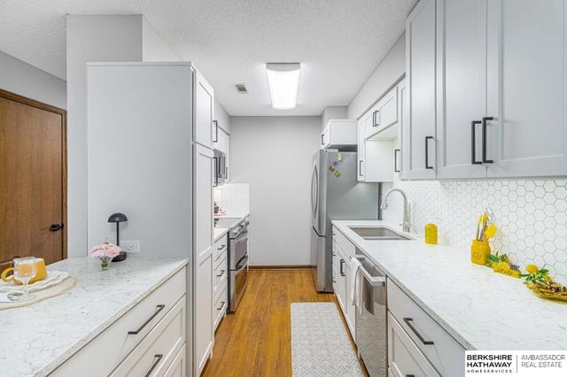 3001 S 51st Street Ct #455, Lincoln, NE 68506