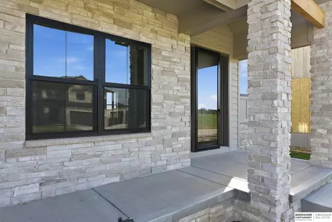 Exterior - 16624 Abigail St, Bennington, NE 68007 photo 3 of 4