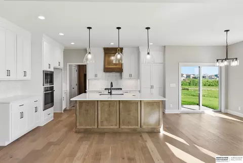 Kitchen - 16624 Abigail St, Bennington, NE 68007 photo 1 of 4