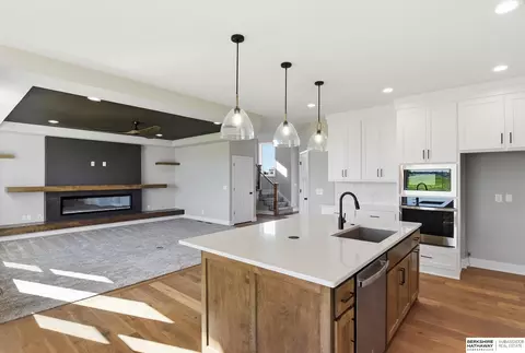 Kitchen - 16624 Abigail St, Bennington, NE 68007 photo 3 of 4