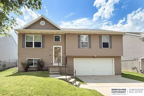 1748 N 207th St, Elkhorn, NE 68022