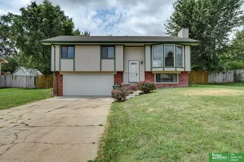 13304 Courtney Dr, Bellevue, NE 68123
