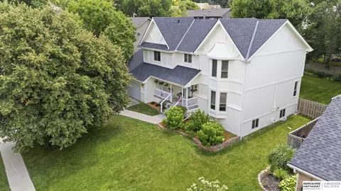 15911 Jackson Dr, Omaha, NE 68118