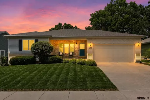 600 W Jennifer Dr, Lincoln, NE 68521