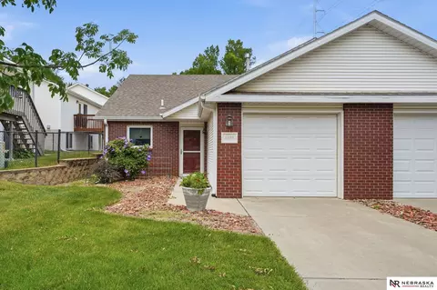5520 Vavak Pl, Lincoln, NE 68516