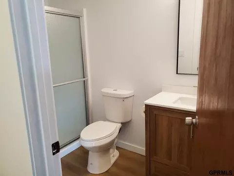 Bath - 1625 Willis Ave, Omaha, NE 68110 photo 2 of 2