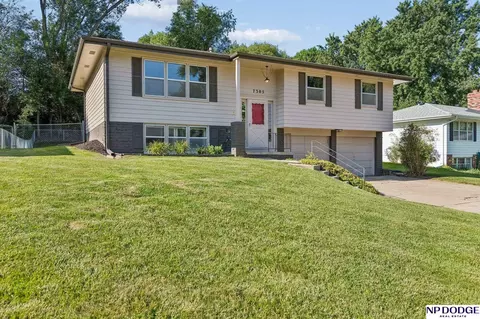 7305 Washington St, Ralston, NE 68127