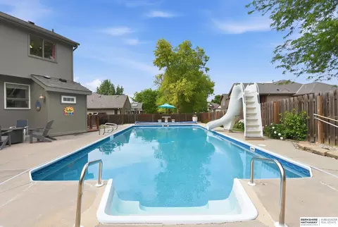 4019 N 164th Cir, Omaha, NE 68116