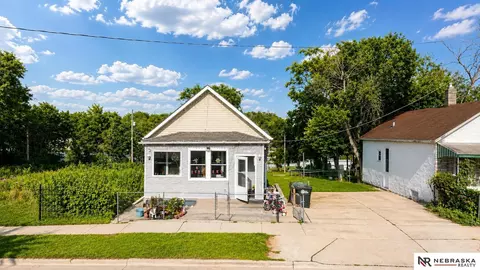 1231 S 15th Cir, Omaha, NE 68108