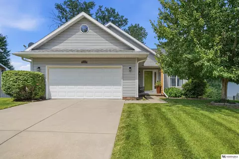 5211 S 78th St, Lincoln, NE 68516