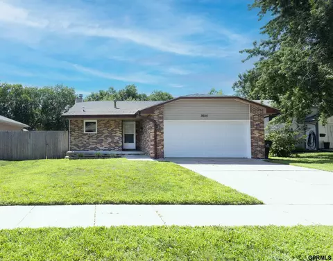 3625 N 2nd St, Lincoln, NE 68521