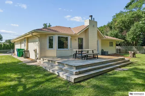 6506 S 89th Cir, Ralston, NE 68127