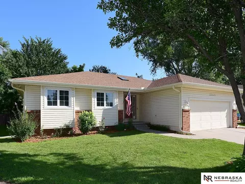 6506 S 89th Cir, Ralston, NE 68127
