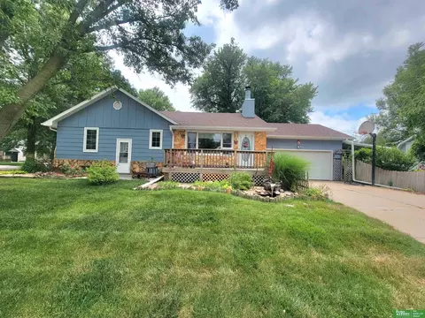 1331 N Kiplinger Ave, York, NE 68467