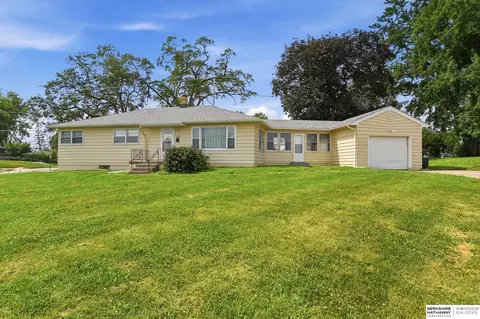3903 Redick Ave, Omaha, NE 68112