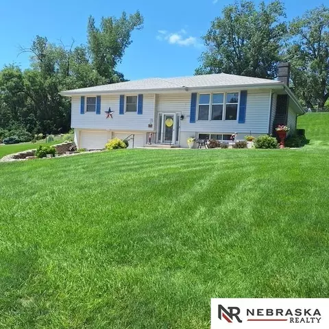 550 S 126th St, Omaha, NE 68154
